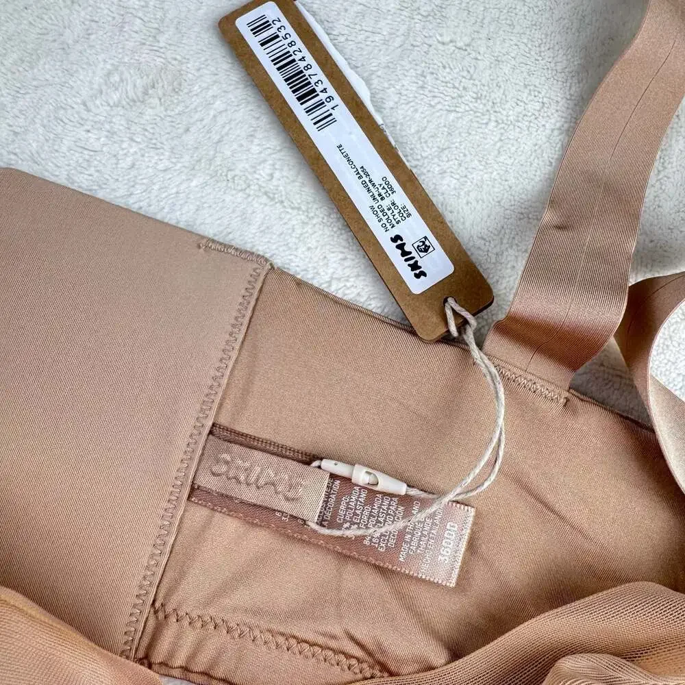 SKIMS No Show Molded Unlined Balconette Bra 36DD Clay - Picture 4 of 5
